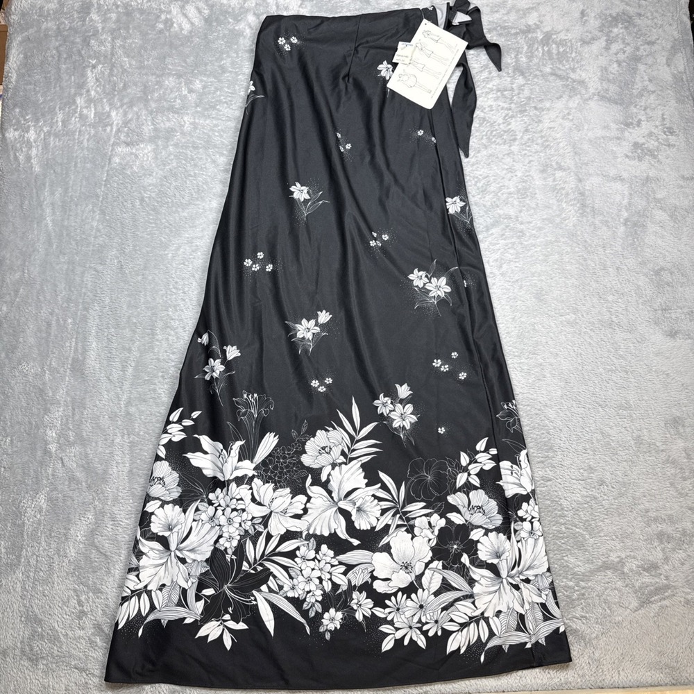 Vintage Hawaiian Wrap Sarong Dress OS Black Sand Pebble Pareau Swim Cover Up